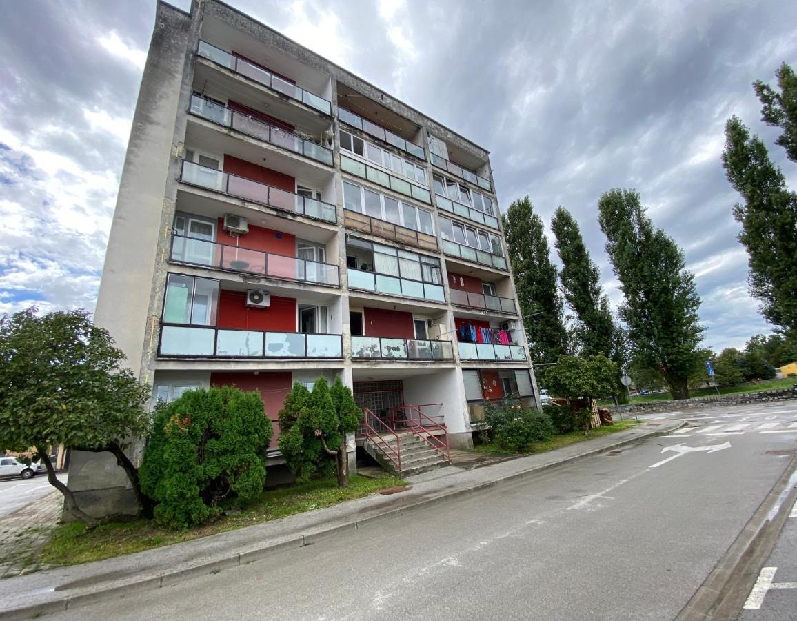 Apartman Colapis- Self Check In, Free Parking, Premium Location! Karlovac Exterior photo